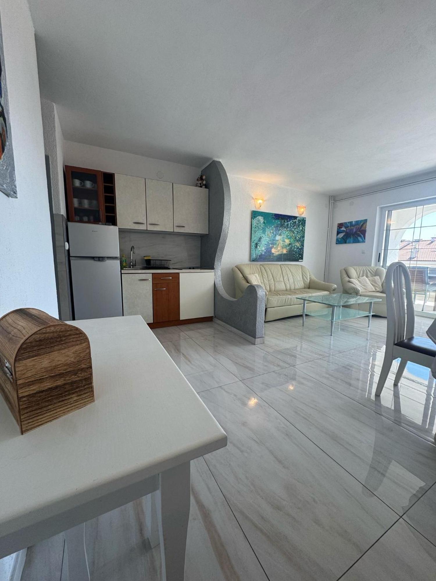 Apartman Kartec Krk Town Luaran gambar